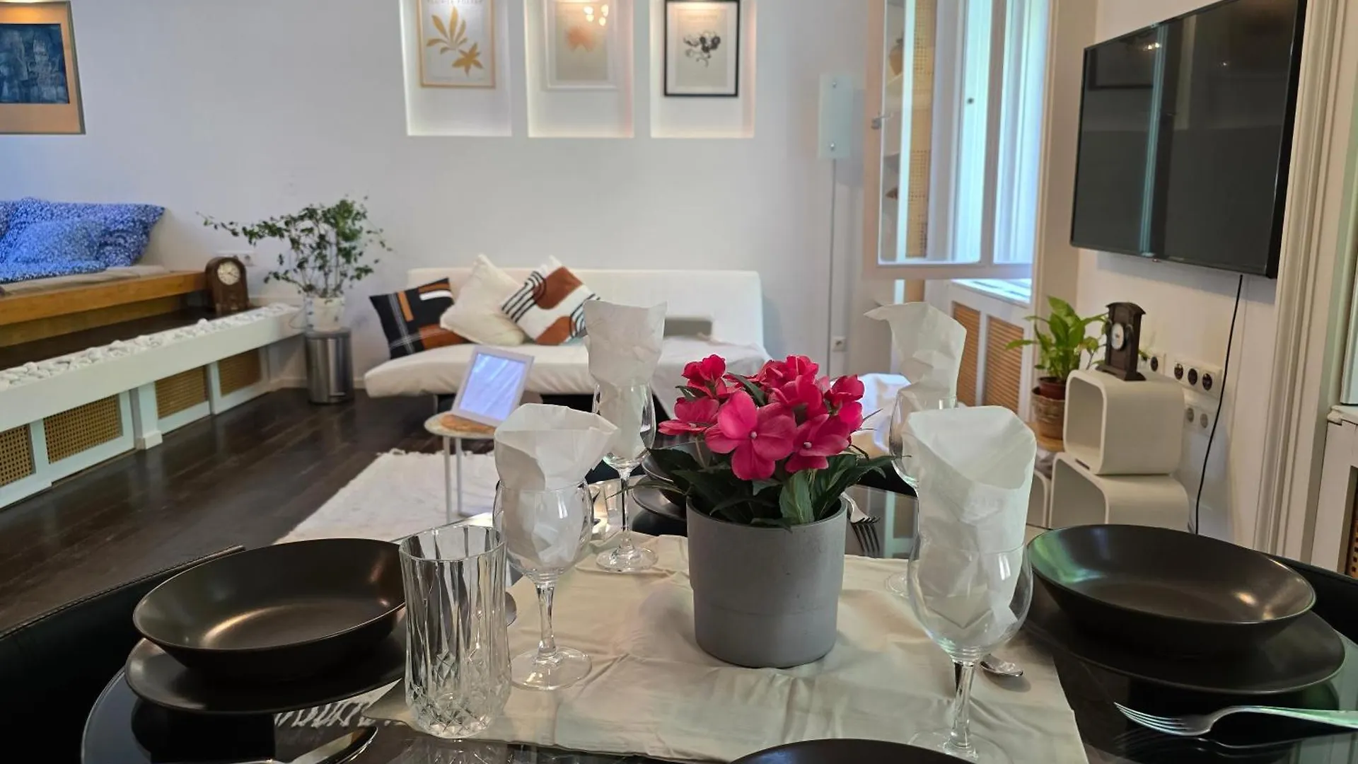 Апартаменты Andrassy Loft Near The City Park - Heroes' Square Будапешт